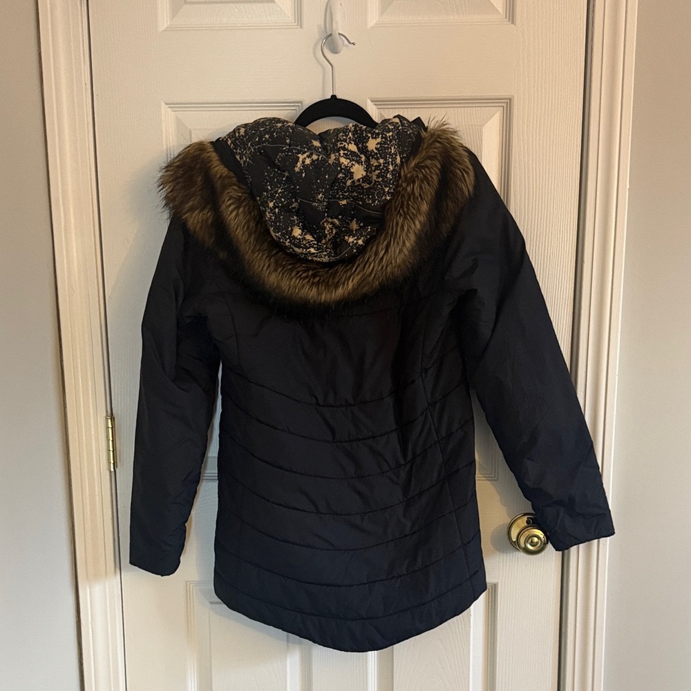 The North Face Women's Black Puffer Jacket with Faux Fur Hood - Picture 3 of 4